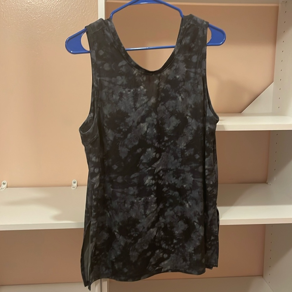 Old Navy women’s active tank-large